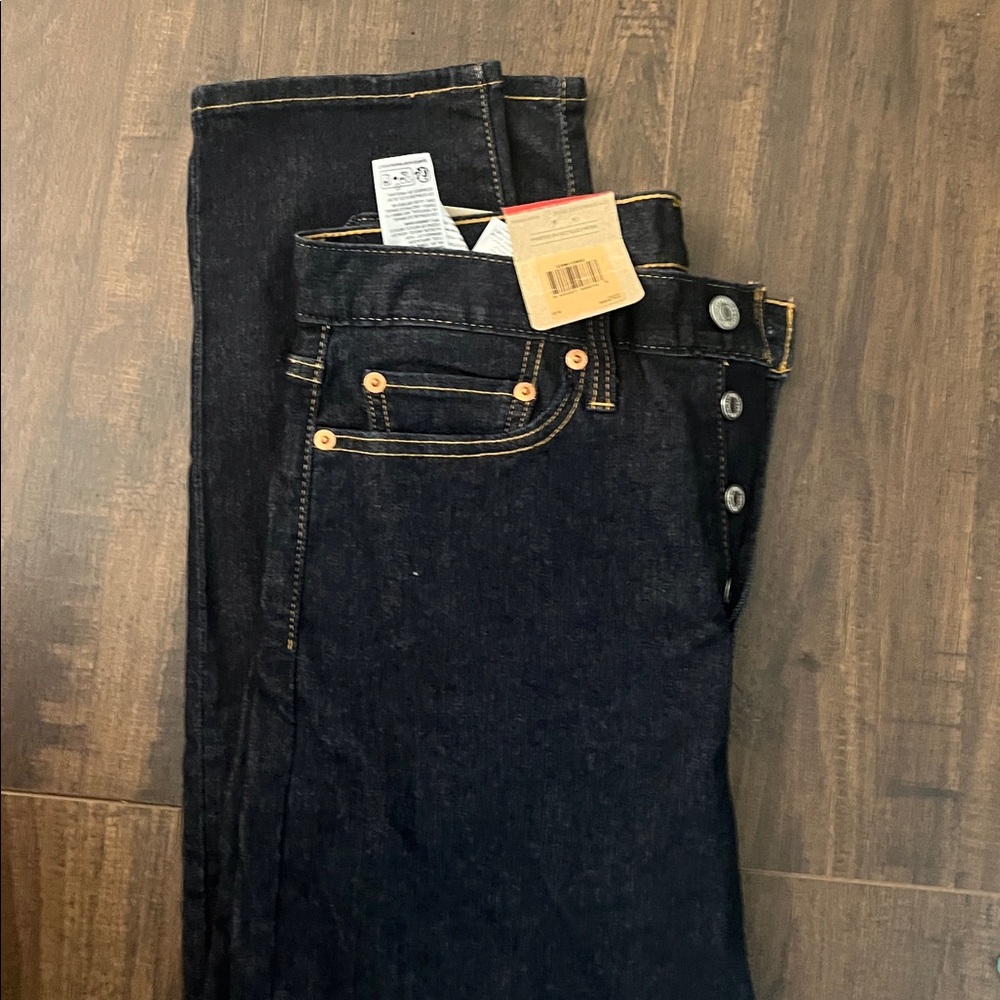 Women's wedge fit button up Levi Levi, Dark Blue Jeans nwt